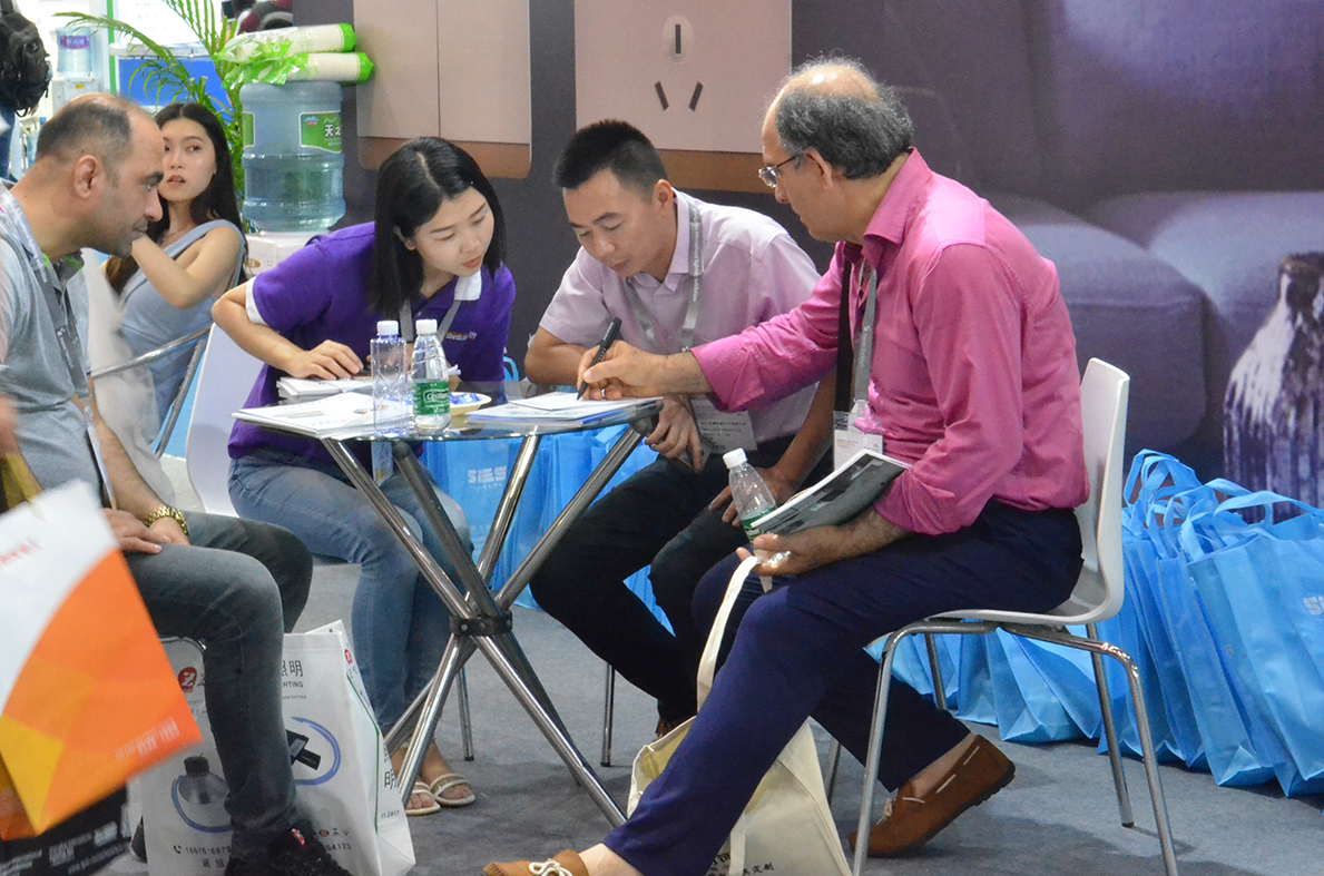 亚洲必赢开关2019年广州国际修建电气展-公司新闻-亚洲必赢照明官网