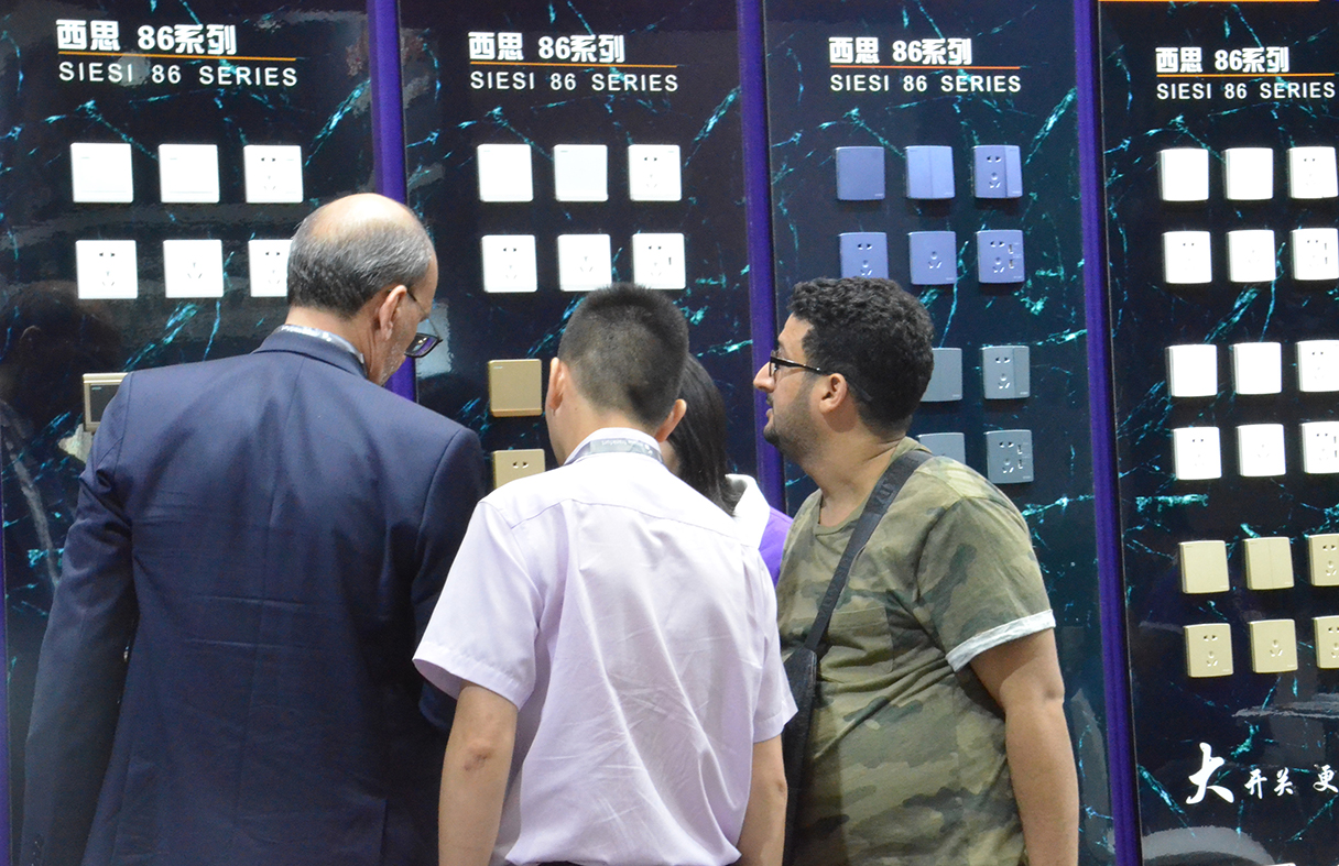 亚洲必赢开关2019年广州国际修建电气展-公司新闻-亚洲必赢照明官网